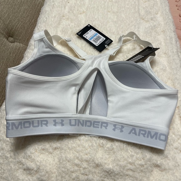Under armor sports bra - Picture 2 of 4